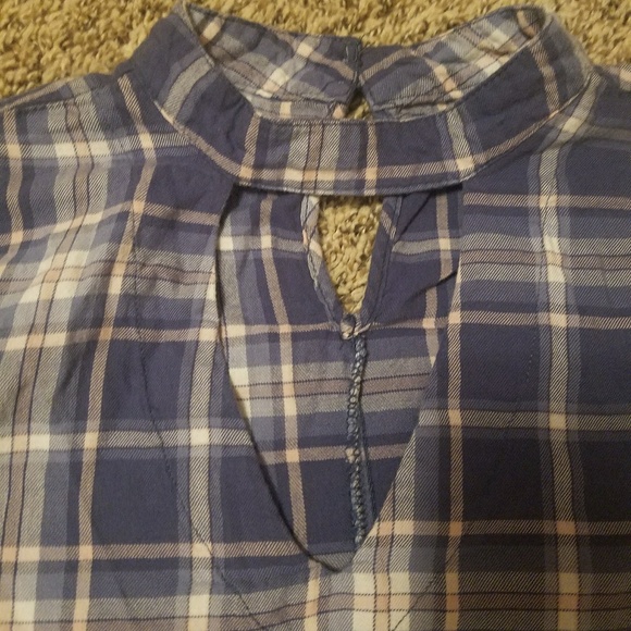 Fashion Flannel with key hole choker neckline. - Picture 3 of 5